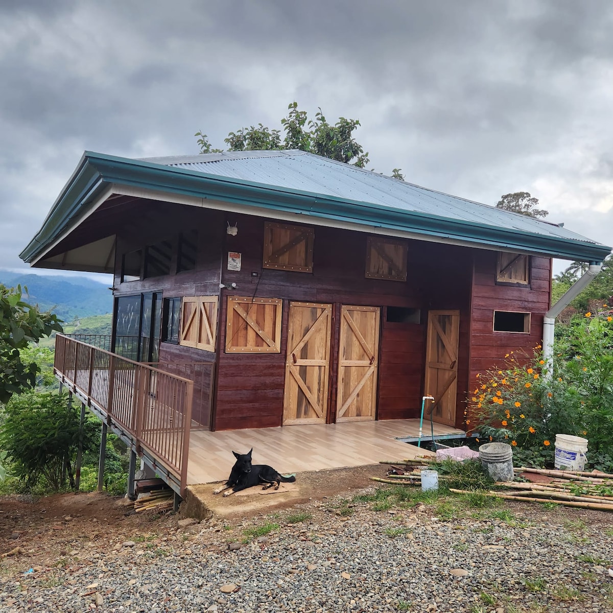 Golden View Cabin 1 - Cabins for Rent in Paraíso, Provincia de Cartago ...