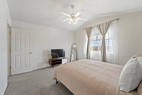Fountain's Peaceful Home- 3BR