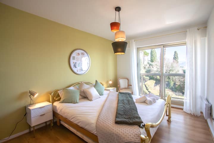 Schlafzimmer 1