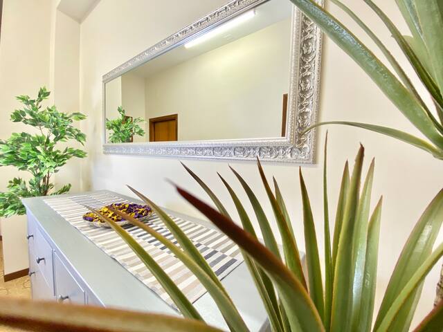 Attico Costa 17 [5 minuti a piedi dalla stazione] gallery image 4