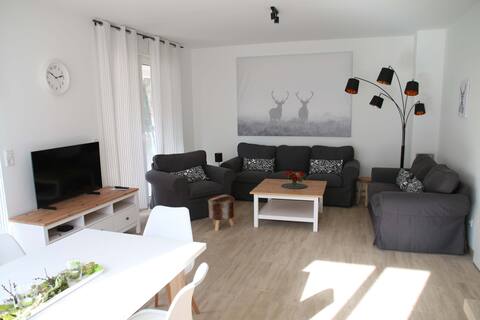 Leistungsstarkes Airbnb: Holiday home "Tante Tilly" (New building 2024) in Langelsheim