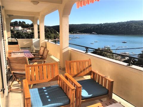 Apartment with beautiful sea view