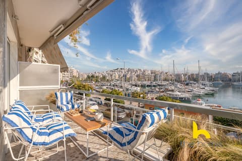 Marina View Haven: King Beds & Cosy Fireplace!