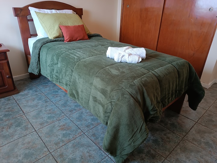 أغطية سرير شتوية جديدة في سرير فردي