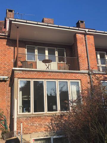 Centrally located Townhouse,Copenha gallery image 2