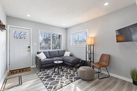 South Lansing Professional Housing - Long Stays Ok