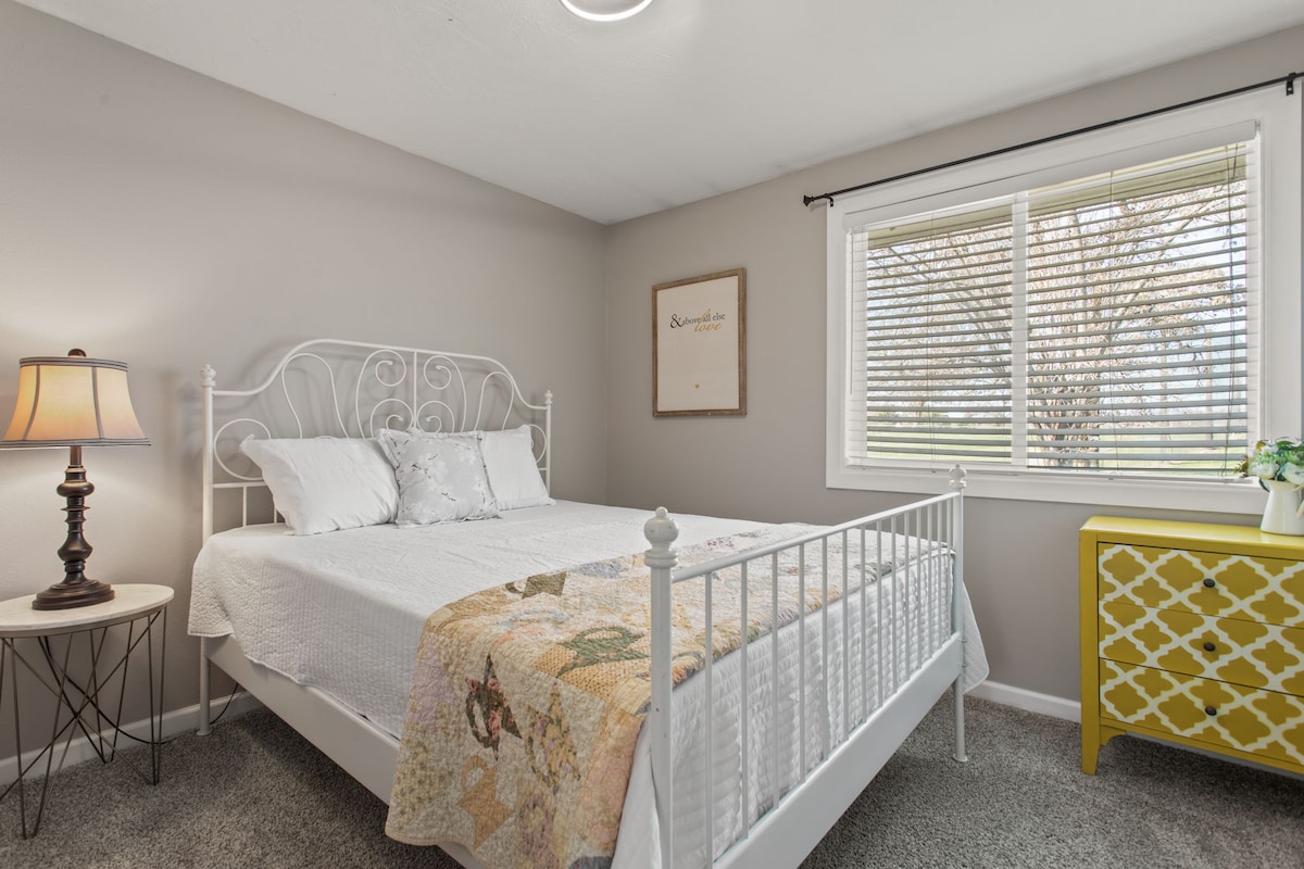 Chambre 3 avec lit queen size