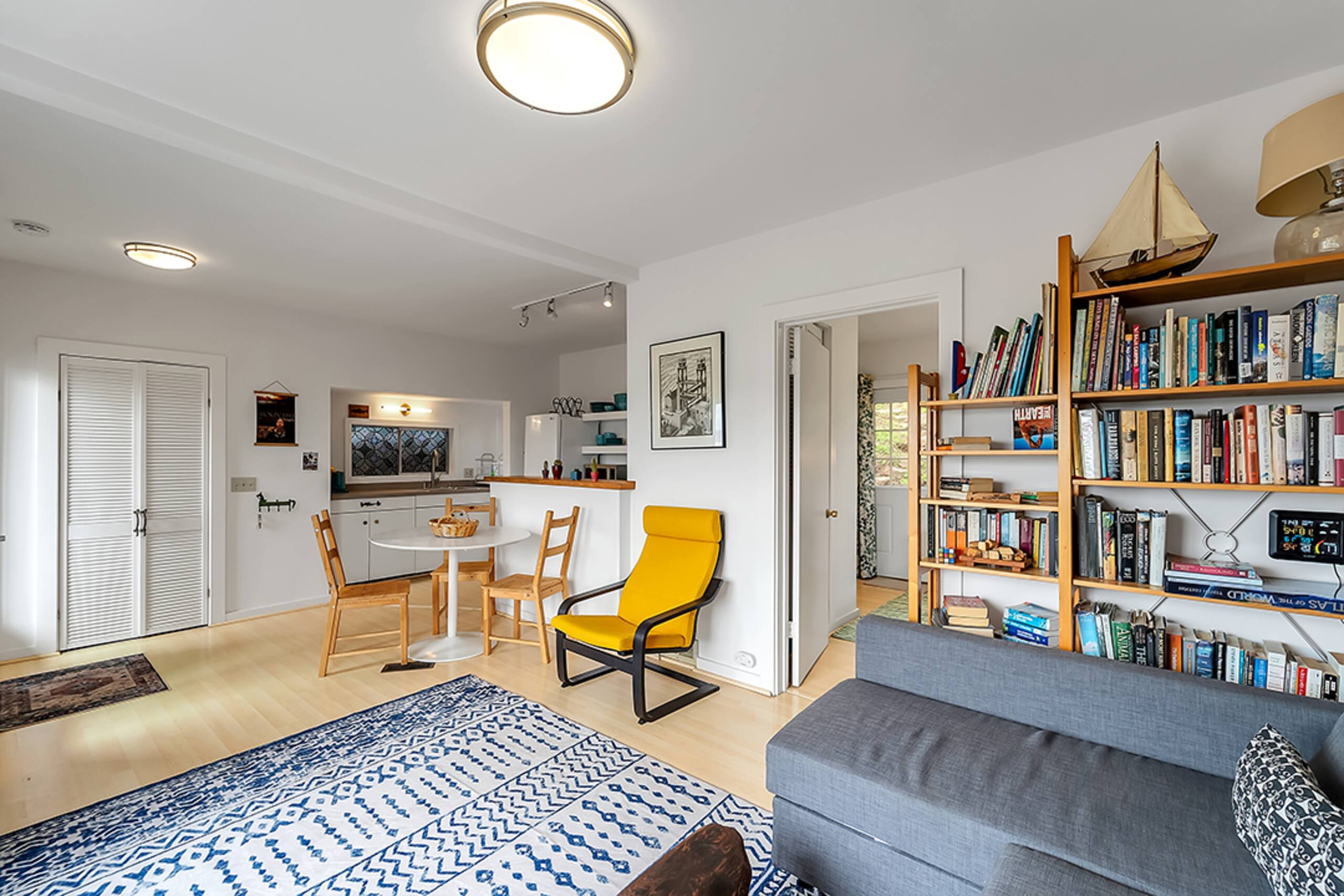 Home in San Francisco · ★4.72 · 1 bedroom · 2 beds · 1 bath - Image 8