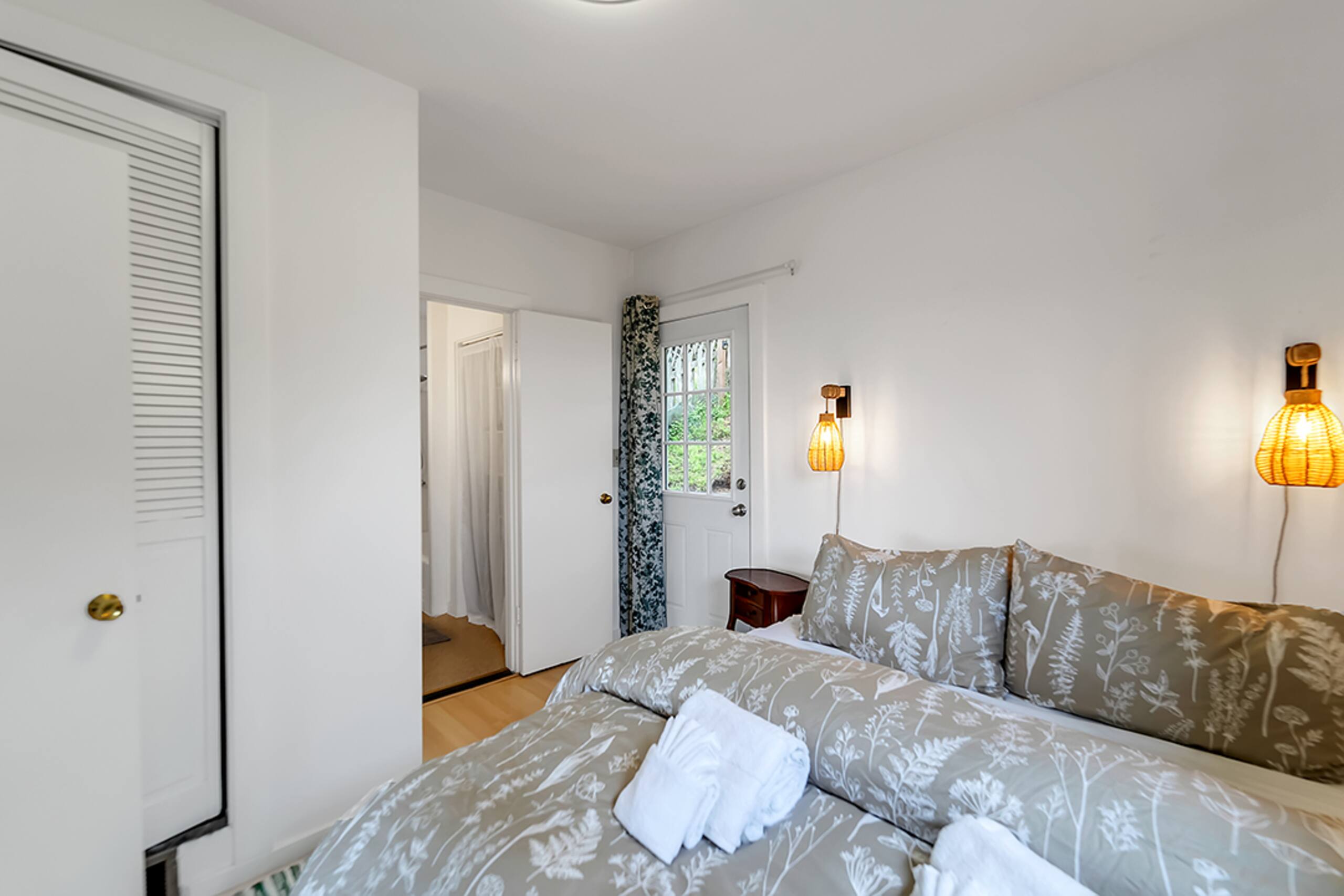Home in San Francisco · ★4.72 · 1 bedroom · 2 beds · 1 bath - Image 10