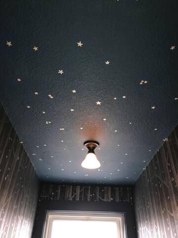 Alberta Arts Walkable Family Friendly, AC, Parking gallery image 3