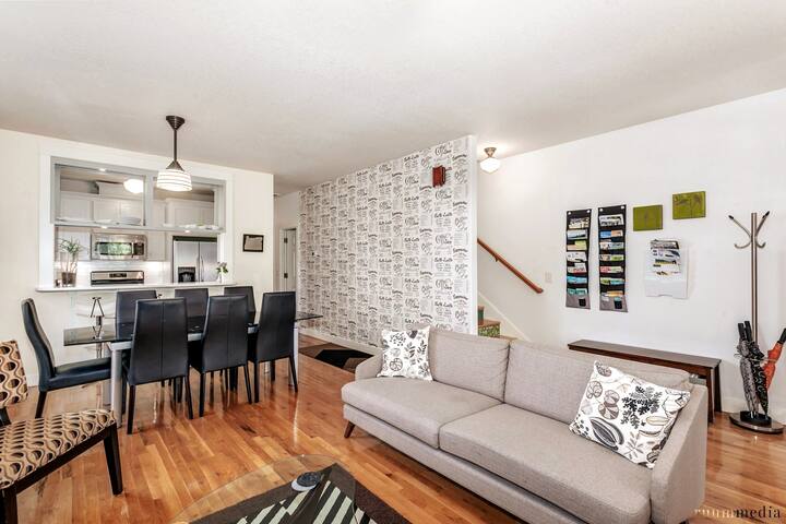 Alberta Arts Walkable Family Friendly, AC, Parking gallery image 2