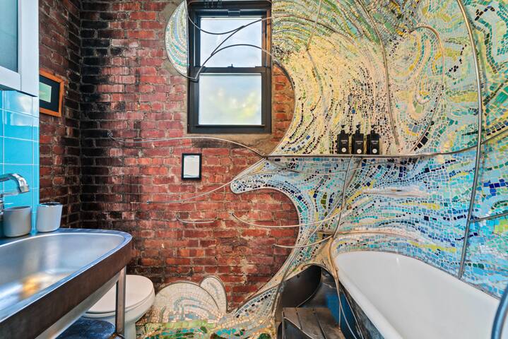 Bushwick Gem – Art-Infused 2BR w/ Rooftop gallery image 3