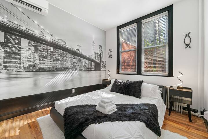 Bushwick 3BR Loft – Rooftop, Group Friendly gallery image 2