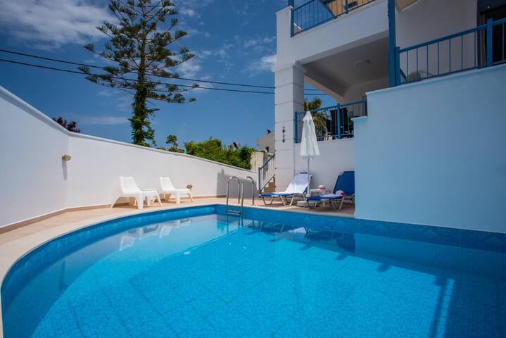 Villa Salomon in Plaka gallery image 2