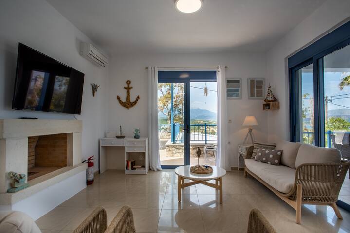 Villa Salomon in Plaka gallery image 3