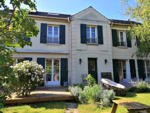 Grande maison familiale avec jardin
