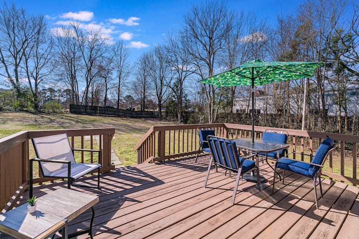 Modern 3BR Ranch, Near I-77
