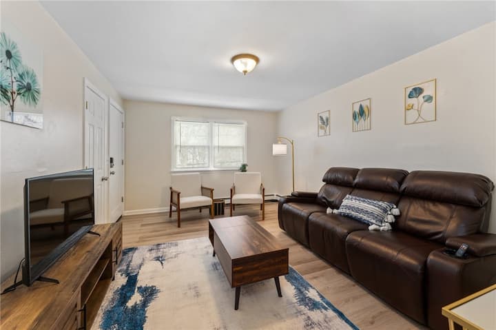 Modern Full Duplex | 4br/2ba | 3 Blocks To Pc - 羅德島州