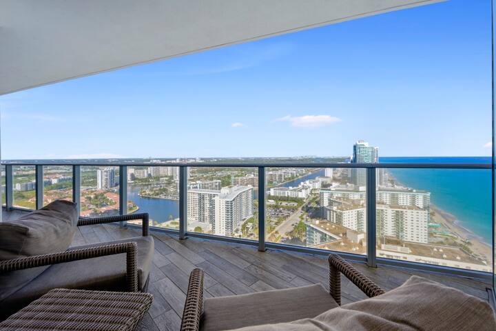 Elevated Breathtaking Oceanfront Views /2BR 2BTH