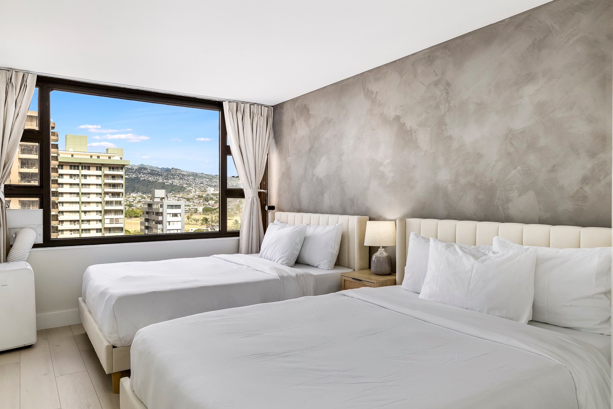 A Modern Mix Waikiki Edition: 1 Br w/ Free Parking - Image 23