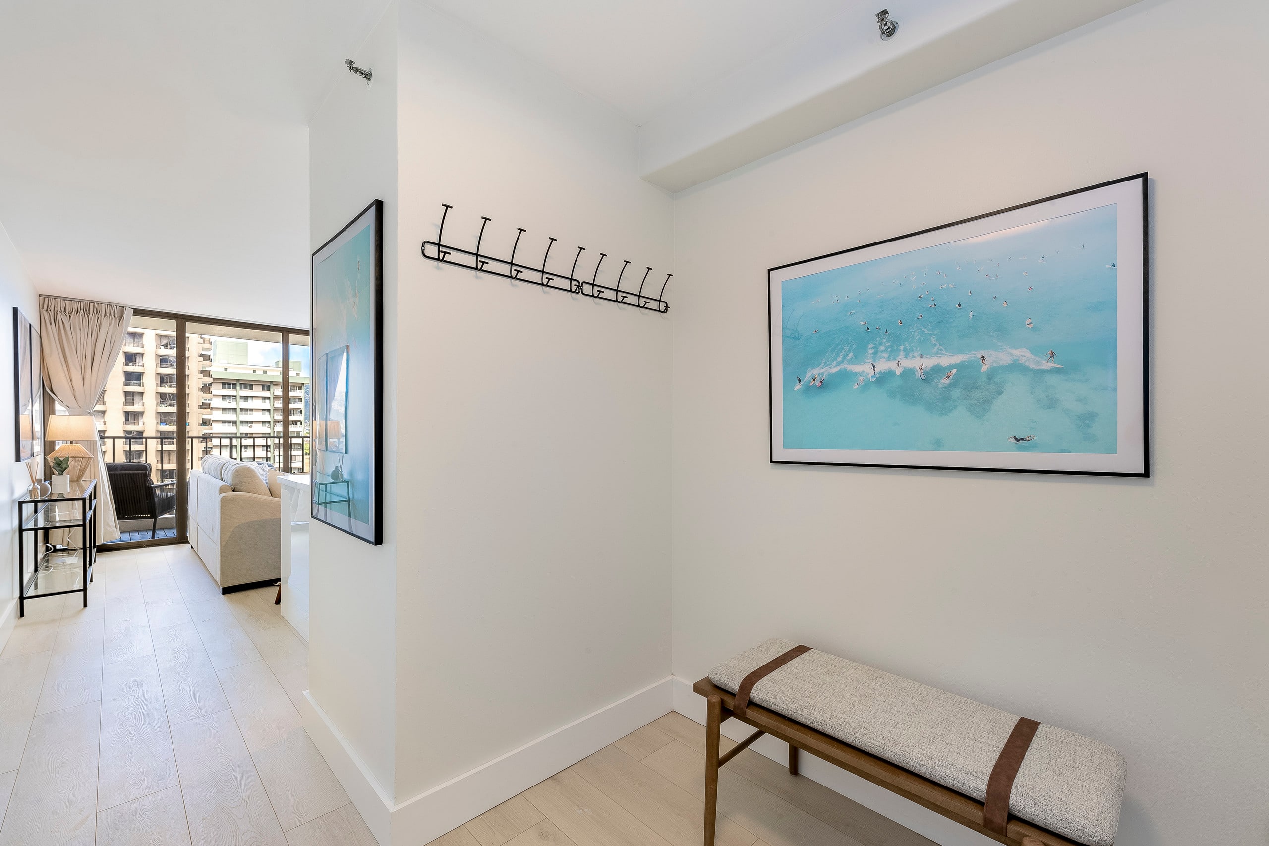 A Modern Mix Waikiki Edition: 1 Br w/ Free Parking - Image 3