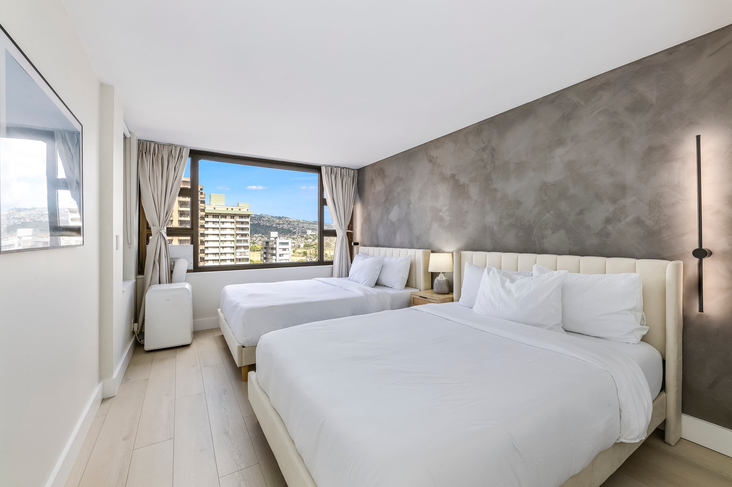 A Modern Mix Waikiki Edition: 1 Br w/ Free Parking - Image 21