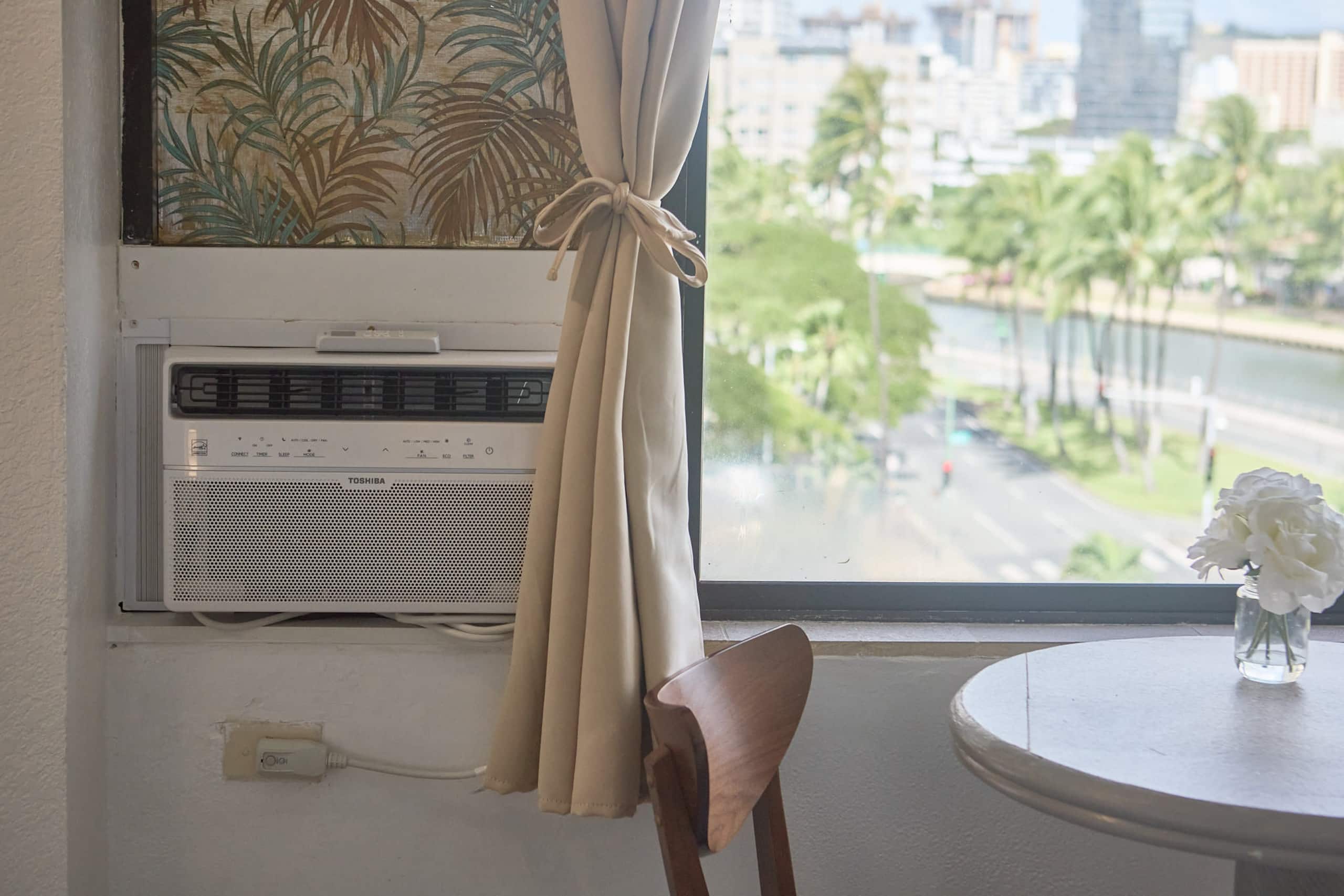 Condo in Honolulu · ★4.66 · Studio · 1 bath - Image 19