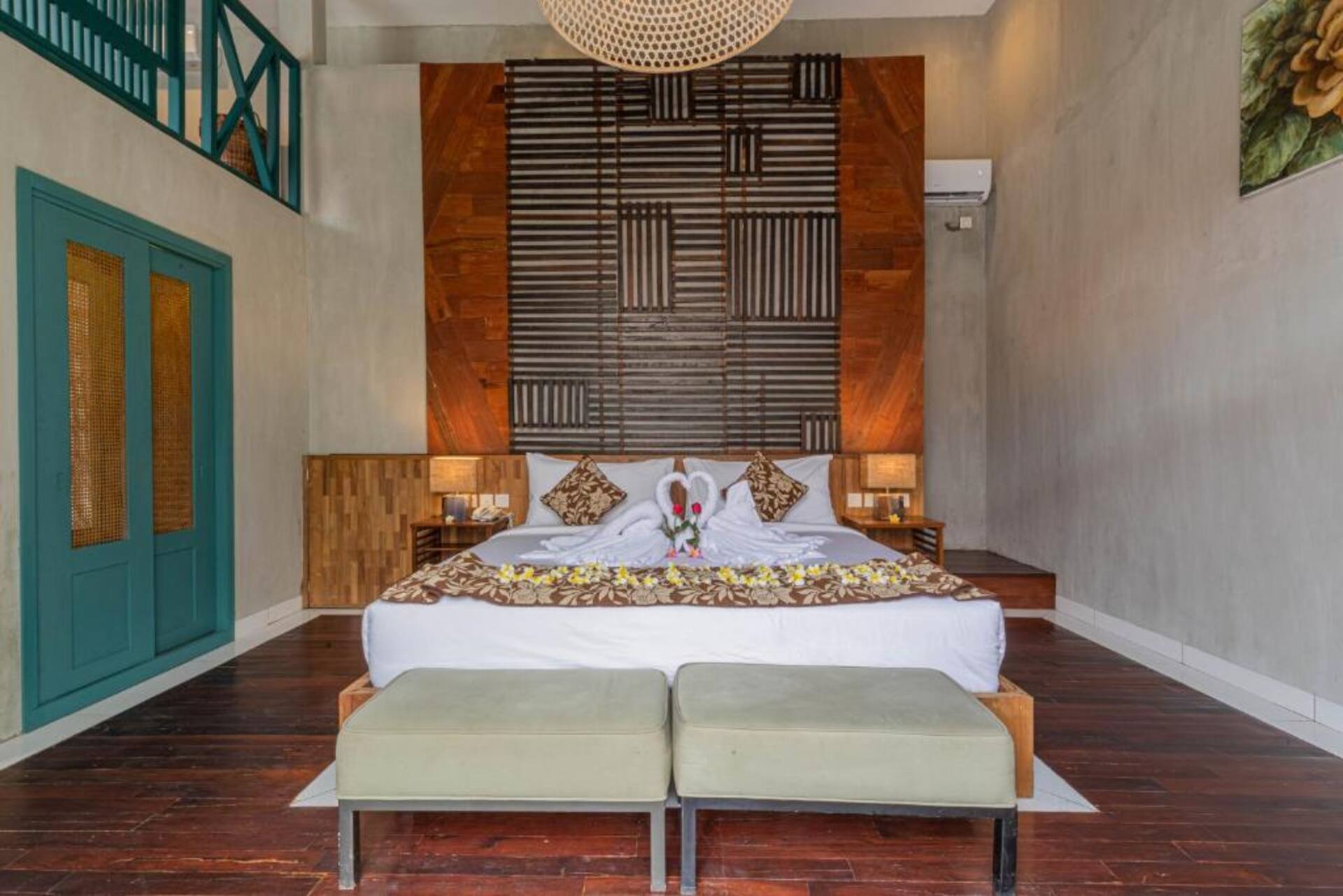 Modern Garden Retreat 1 Bedroom Private Villa in Kerobokan 2