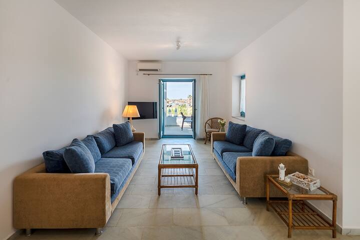 Beachside House in Naousa