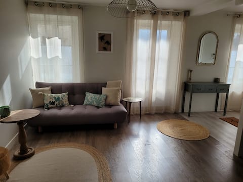 Popular Airbnb listing: Appartement F2 - Lagny-sur-Marne in Lagny Sur Marne