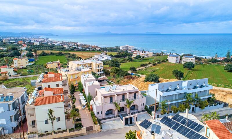 Azure Horizon Villa Heated Pool 28 guests gallery image 4