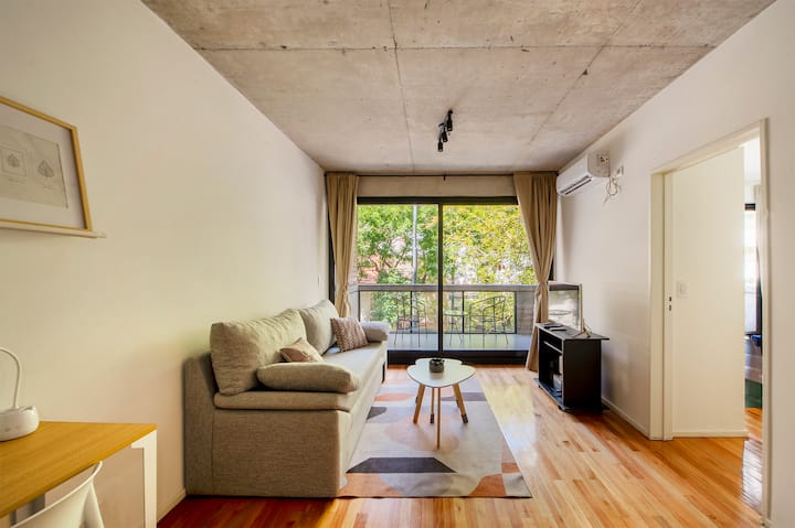 Departamento de 2 ambientes con balcón corrido en Villa Urquiza