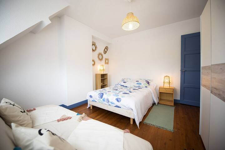 Quarto  (1 cama e 1 sofá-cama)