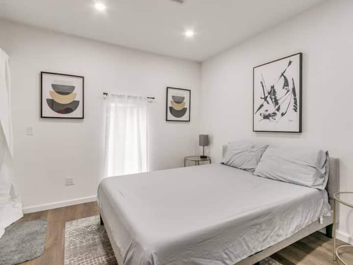 อีกมุมมองของห้องนอนหลัก