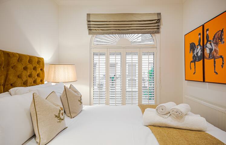 Beautiful 2 Bed in Belgravia London gallery image 5