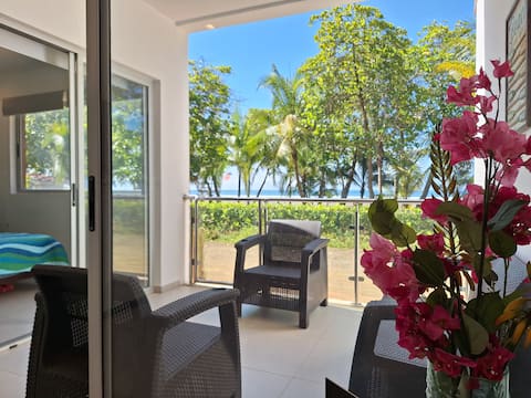 Comfortable apartment by the sea