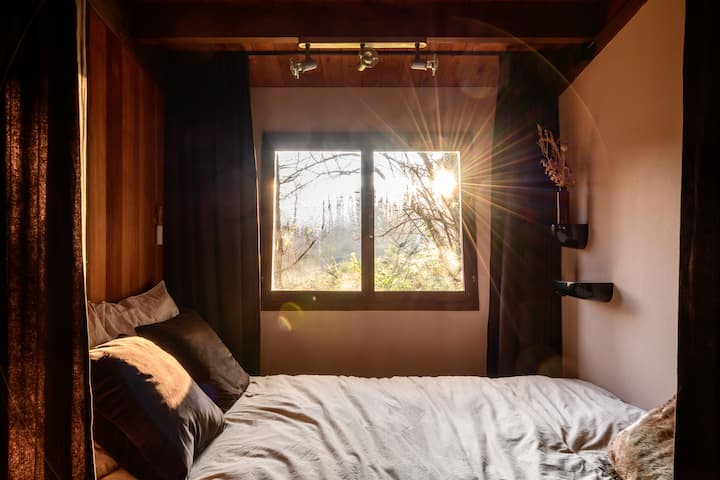 Kleine slaapkamer met boxbed 140 x 200