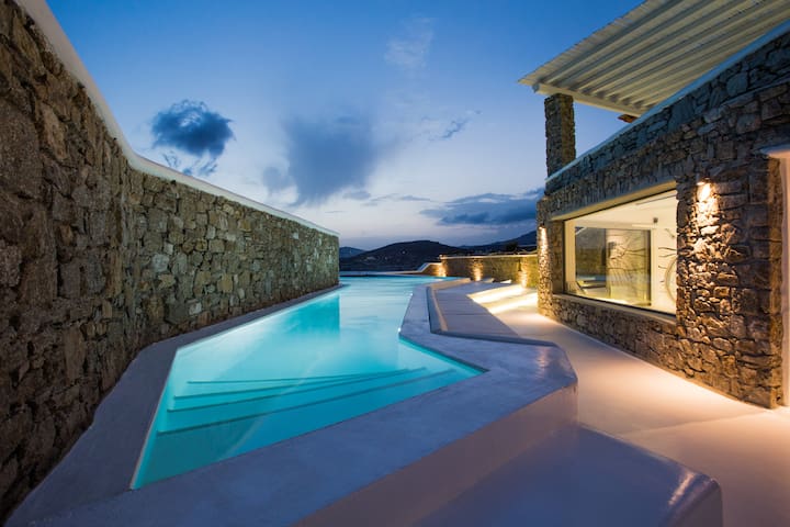 The Beach House Mykonos – Sleek beachside villa