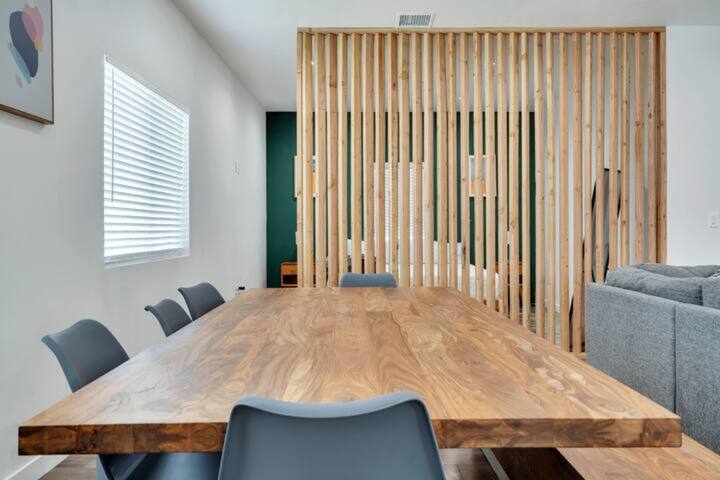 Huge Home near LA & OC gallery image 4