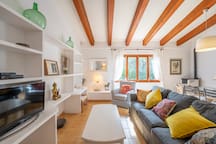 Charming house in Cala Tuent