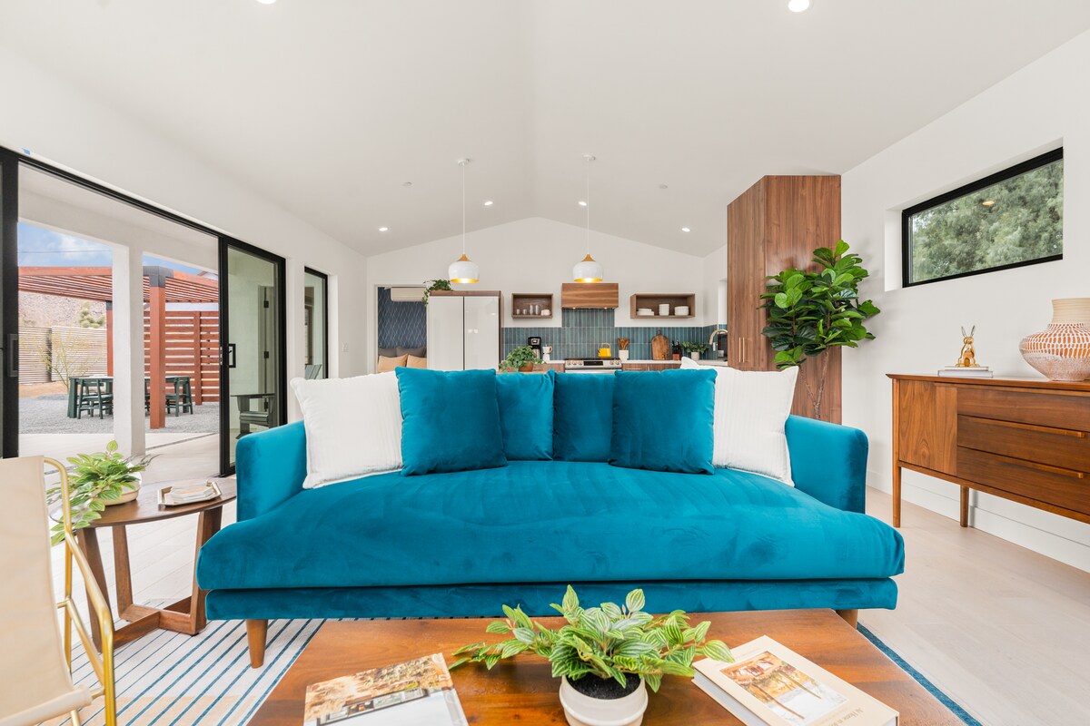Top performing Airbnb: Hoku House - An Oasis in the Heart of Joshua Tree in West Inland Empire