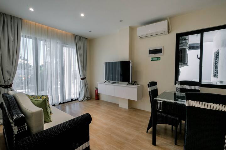 Family 4 With Breakfast, Wifi, Beach N Pool Access - San Remigio