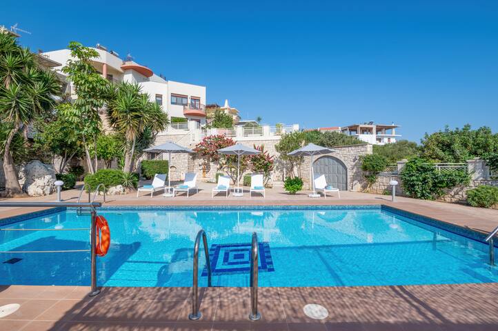 Villa Seragio – With 60m² Private Pool gallery image 4