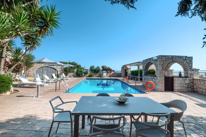 Villa Seragio – With 60m² Private Pool gallery image 5