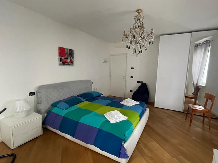 საძინებელი 1