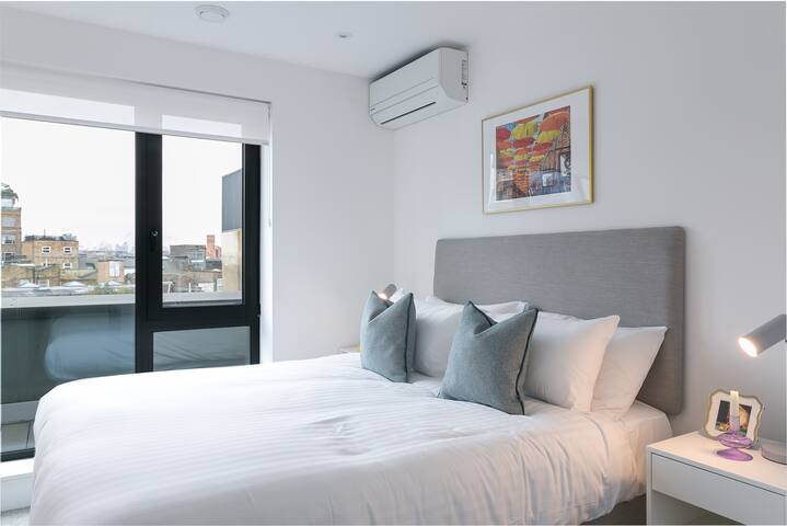 Camden retreat w/ views & balcony gallery image 5