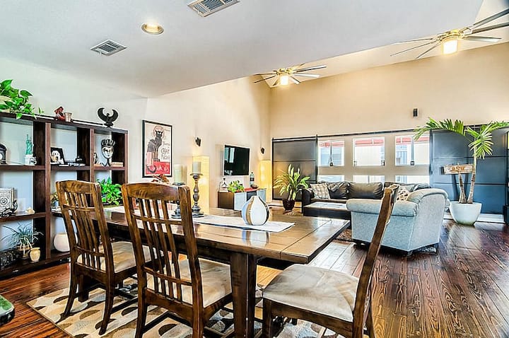 Private Room In A Modern Townhome In Downtown - Houston, TX