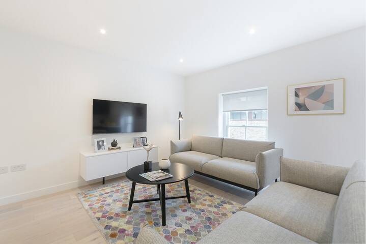Trendy Camden 2-Bedroom Apartment – Brand New gallery image 2