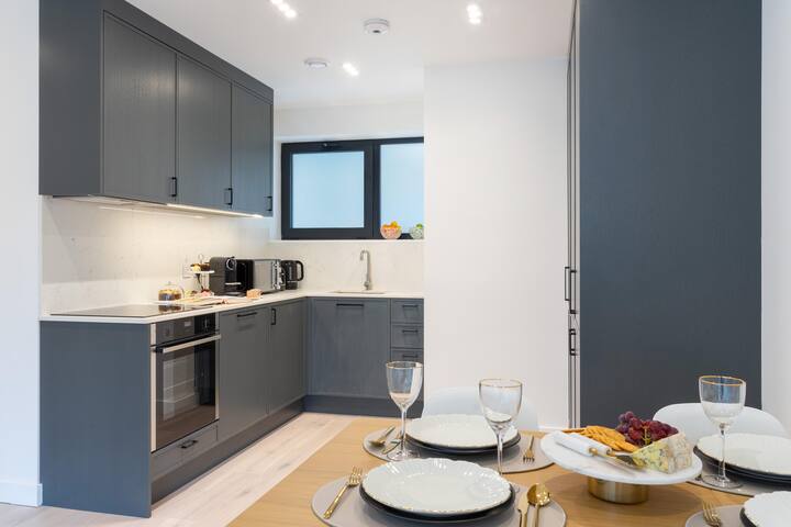 Spacious 2 bed flat in Vibrant Camden gallery image 4