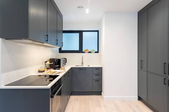 Spacious 2 bed flat in Vibrant Camden gallery image 2